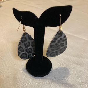NEW Grey Leopard Print Earrings